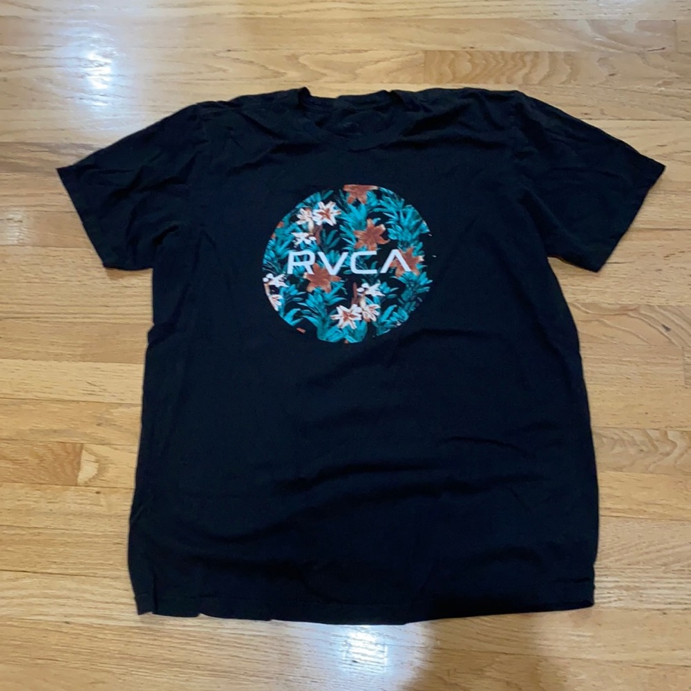 Black RVCA t-shirt